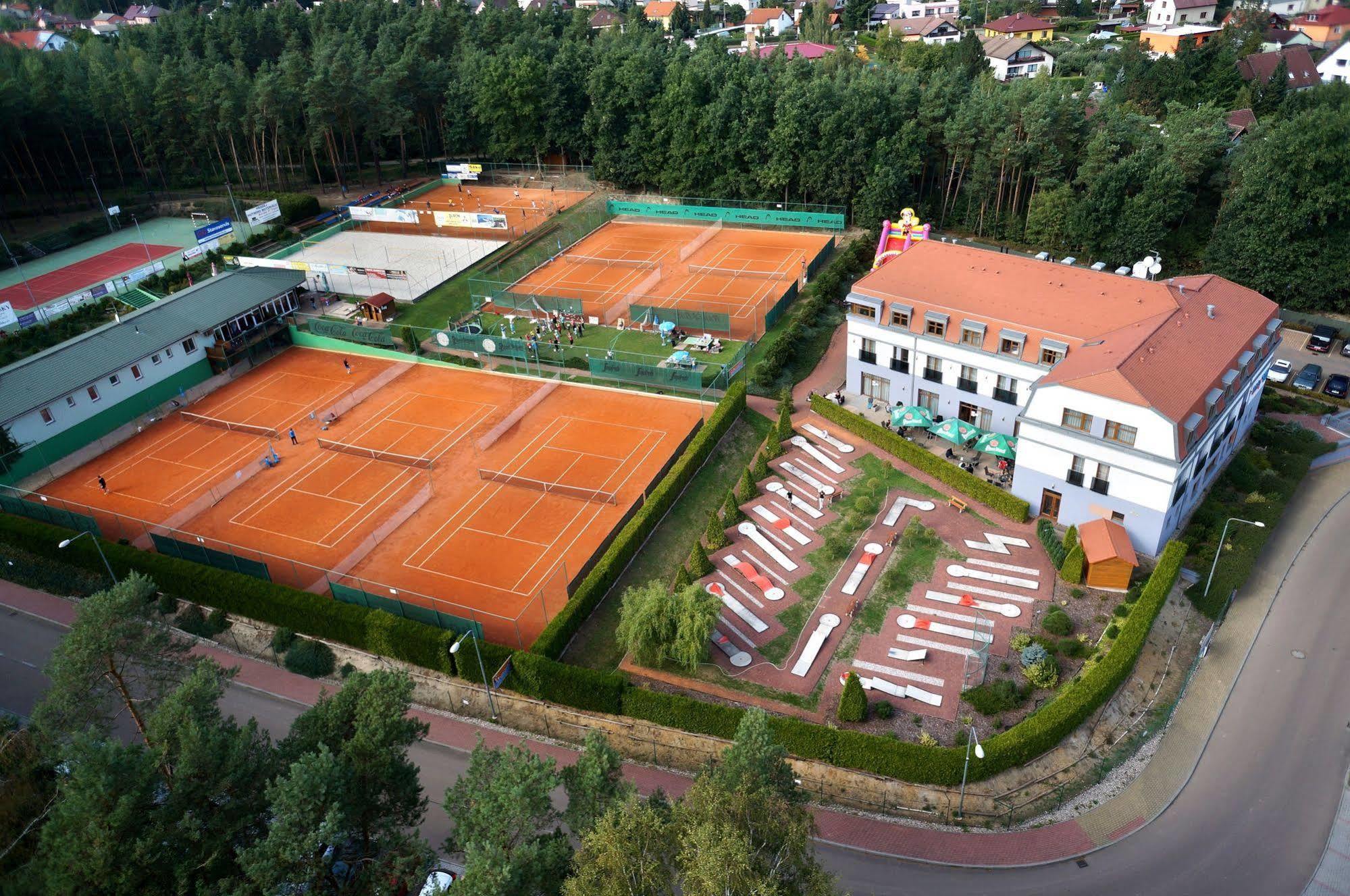 Hotel Sport 兹鲁奇 外观 照片